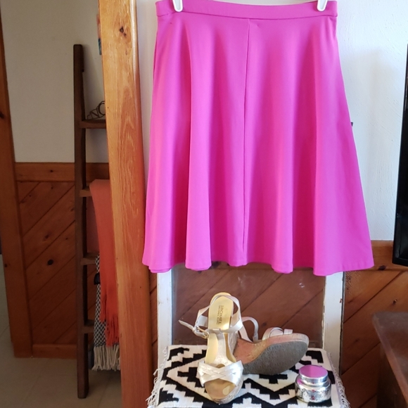 High Waist Full Skirt - Picture 4 of 4